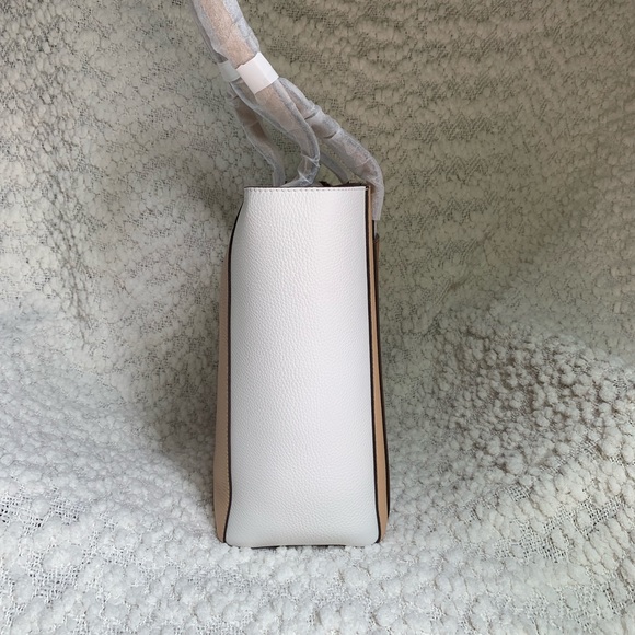 Michael Kors Gemma Large Colorblock Tote - Picture 4 of 8